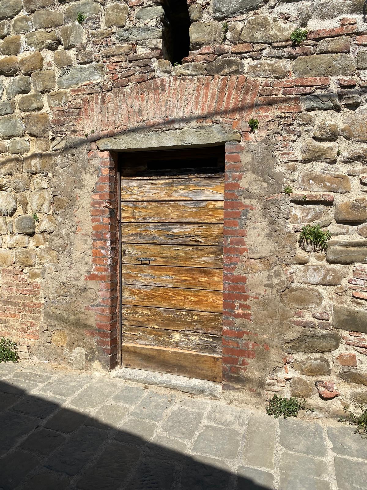 Casa singola nel cuore del Borgo medievale di Montorgiali – Scansano (GR)