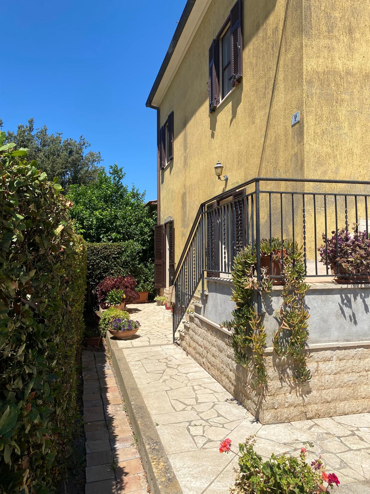 Casale Indipendente con giardino – Località Priorato Alto – Orbetello (GR)