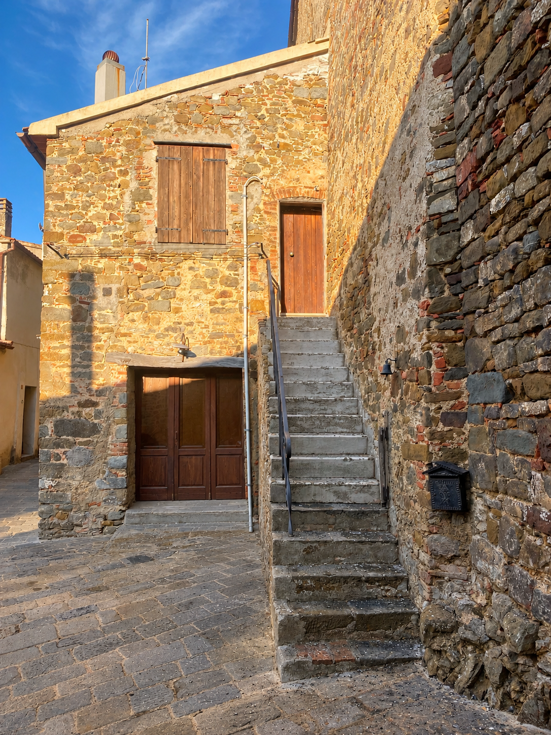 Monolocali Ristrutturati nel Borgo di Montorgiali